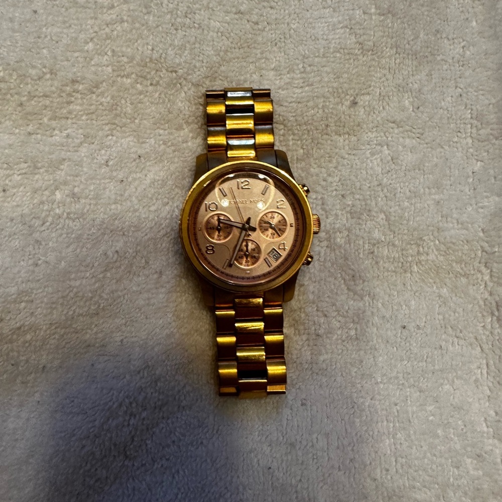 Rose gold Chronograph womens Watch - Picture 2 of 4